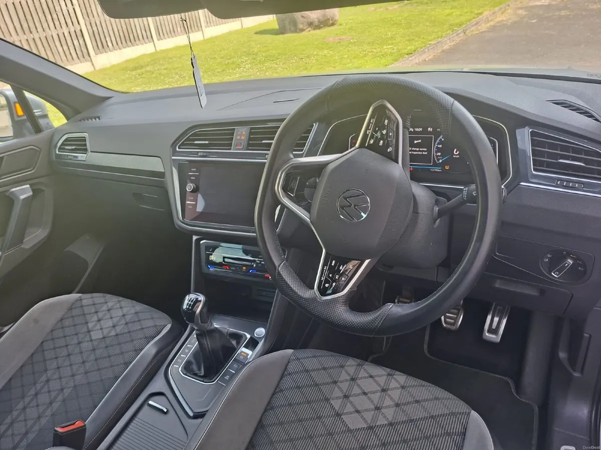 Volkswagen Tiguan 2021 - Image 3