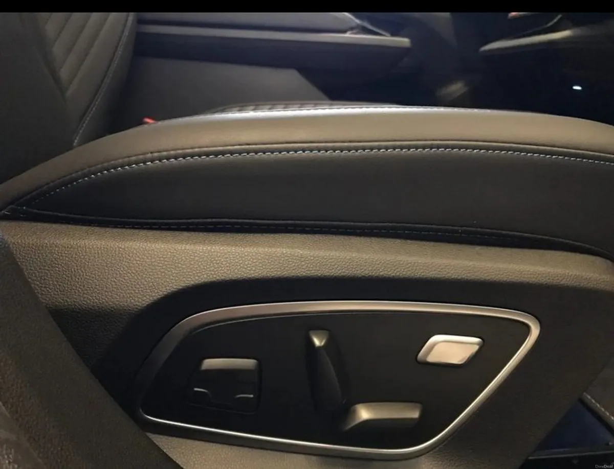 RENAULT Scenic E-Tech Iconic Esprit Alpine 87 kWh - Image 3