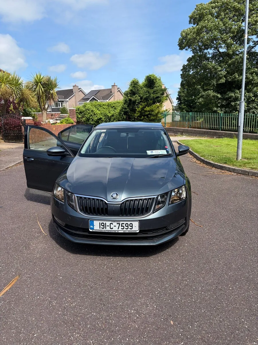 Skoda Octavia 191 (1.6l disel) - Image 1