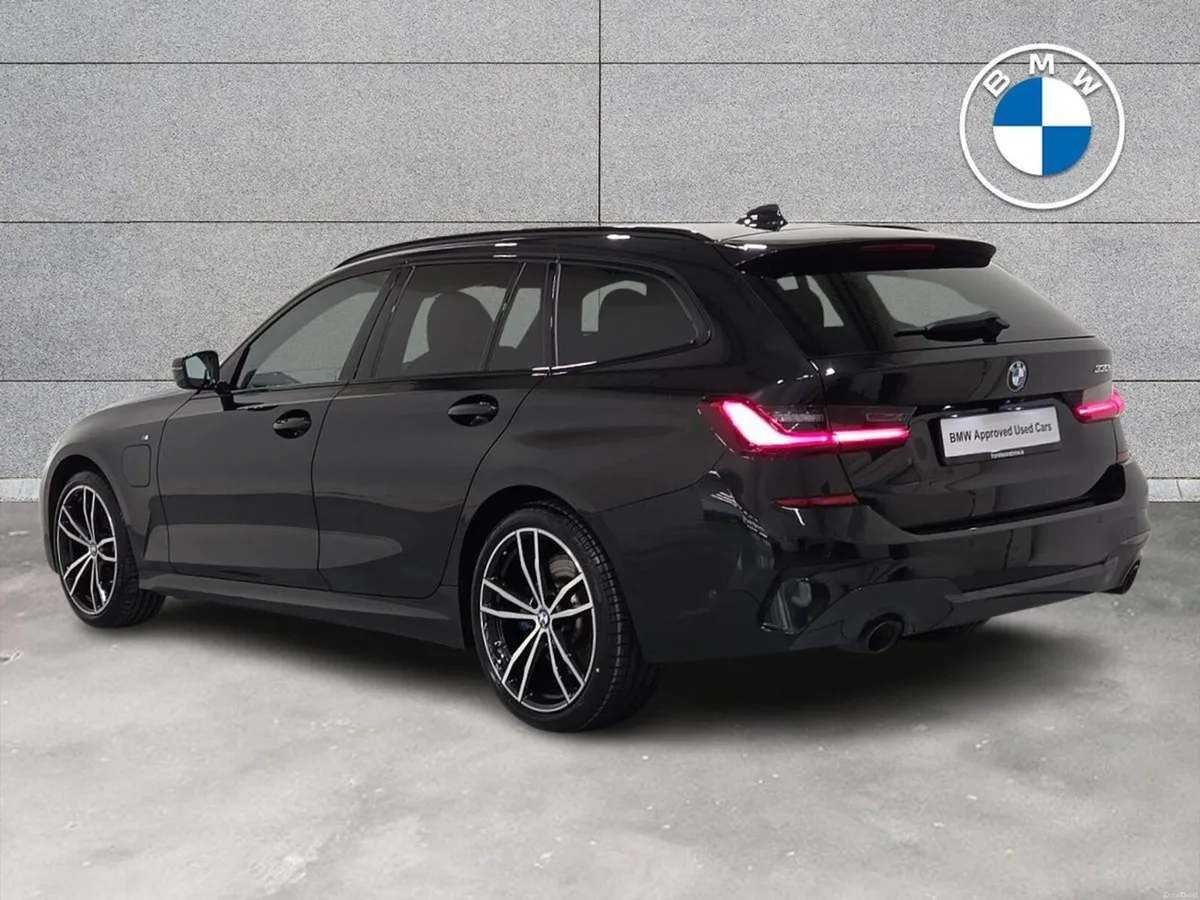 BMW 3-Series 330e M Sport Auto - Image 3