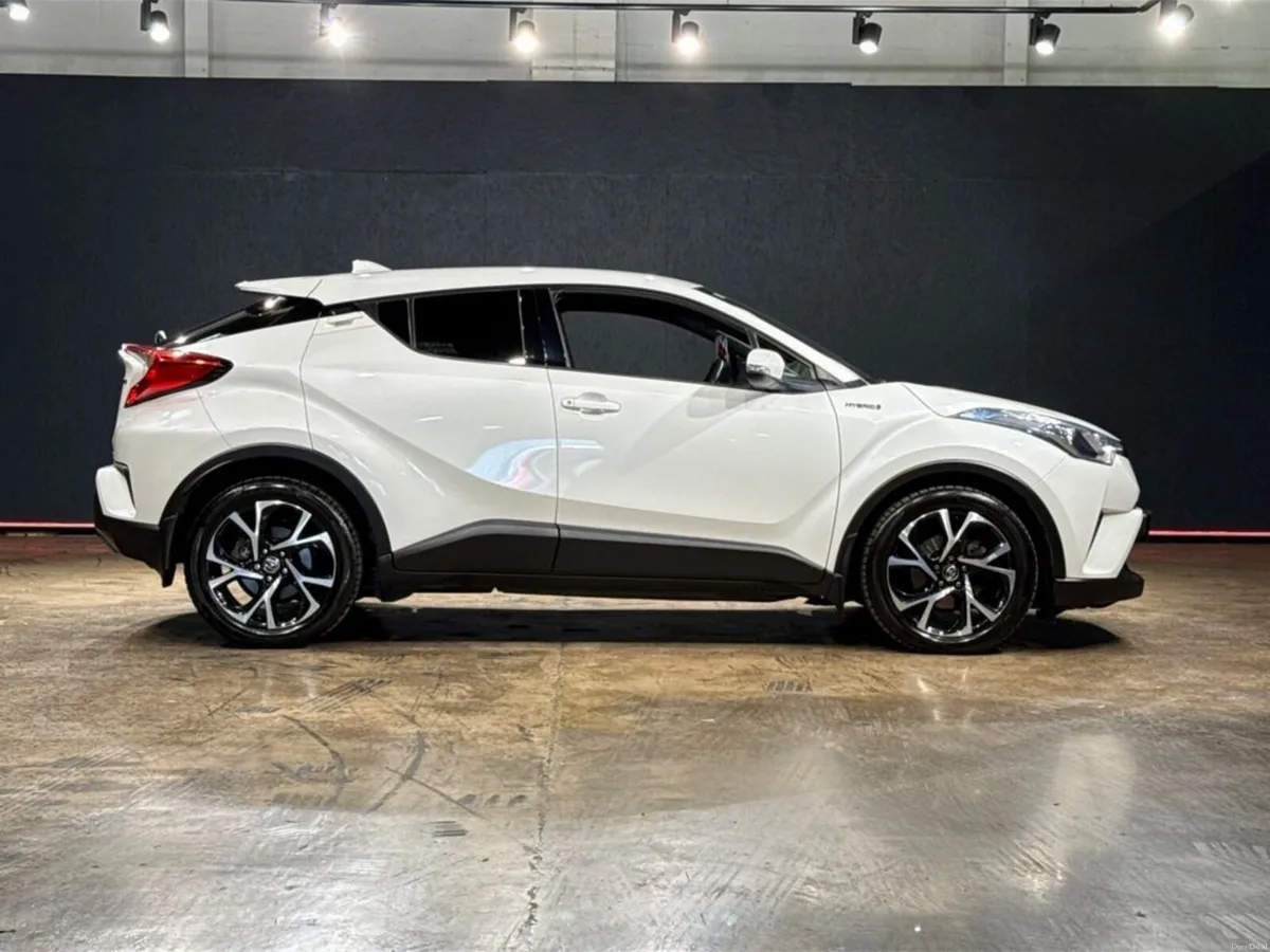 Toyota C-HR Hybrid Sport 4DR Auto - Image 3