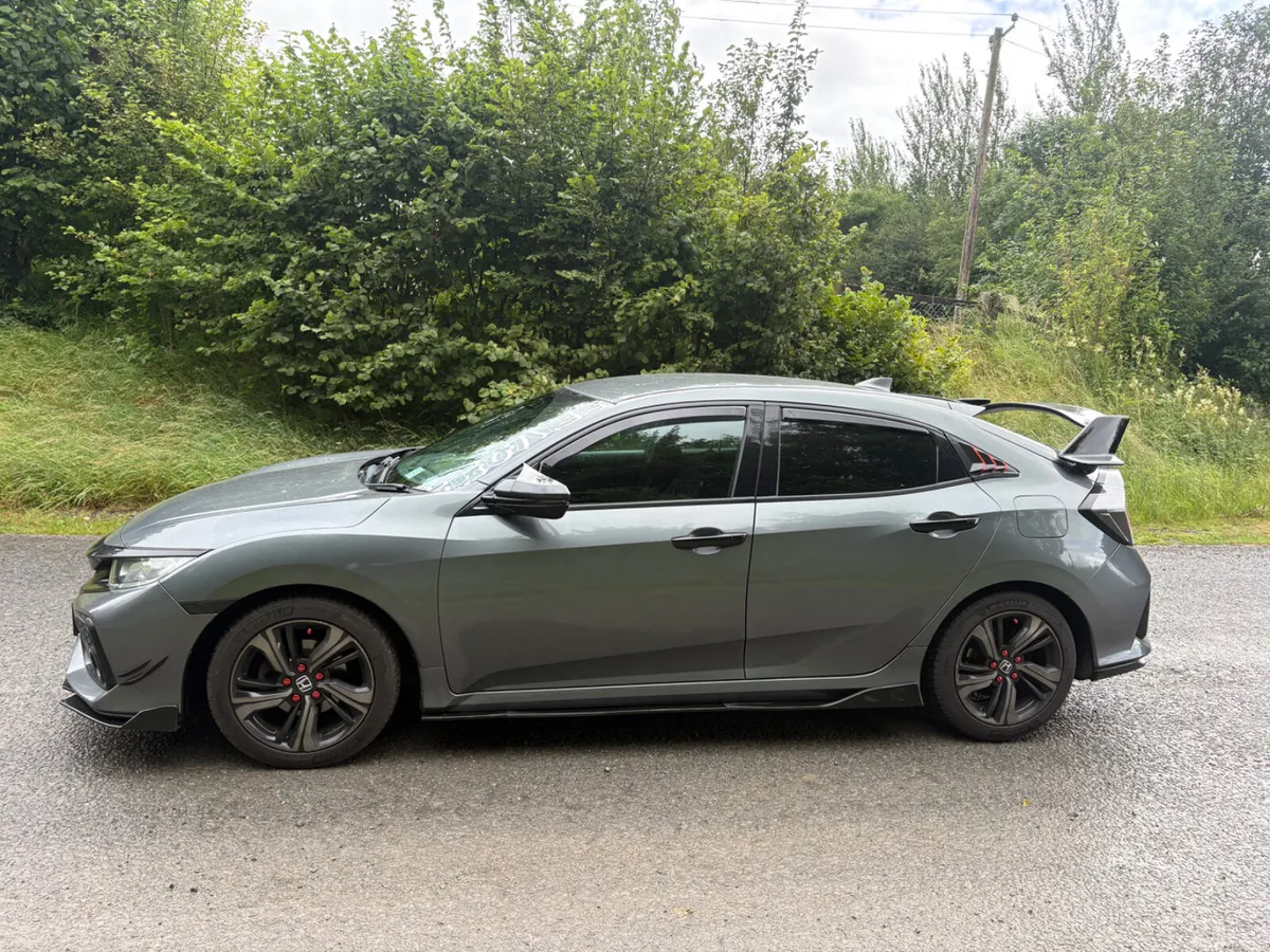 Honda Civic 2019 1.0 VTEC Manual.Low Miles !!!NCT - Image 5