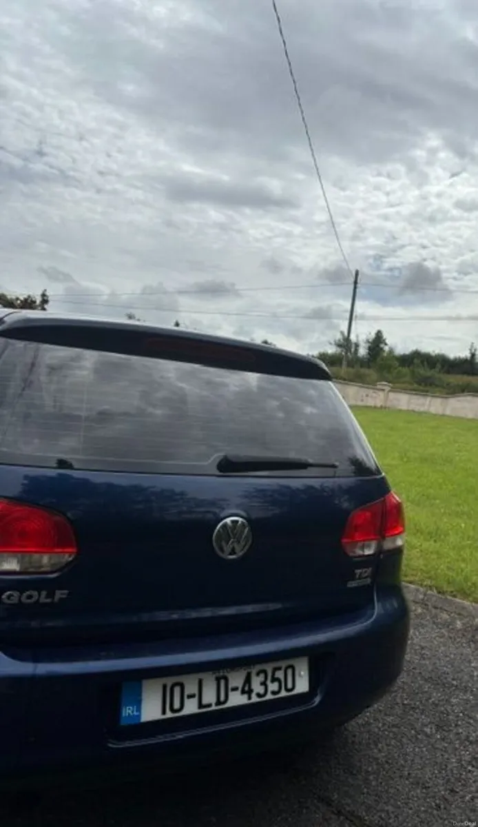 Volkswagen Golf 1.6 TDI Bluemotion 2010 - Image 2