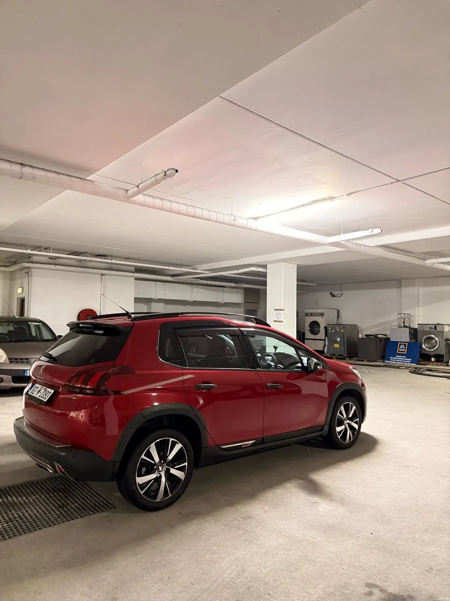 Peugeot GT Line Pure tech 2008, 2016 - Image 6
