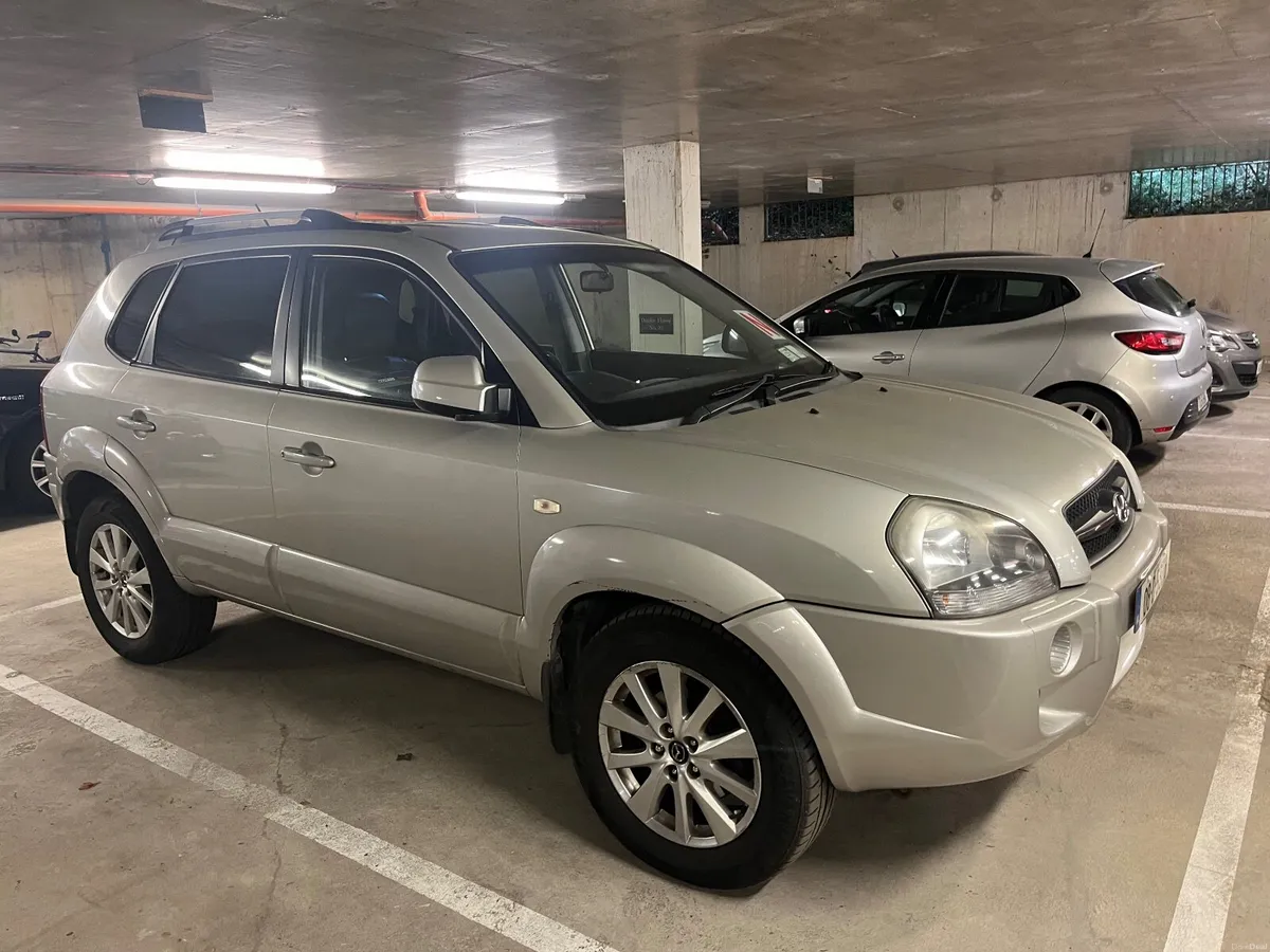 Hyundai Tucson 2008 - Image 2