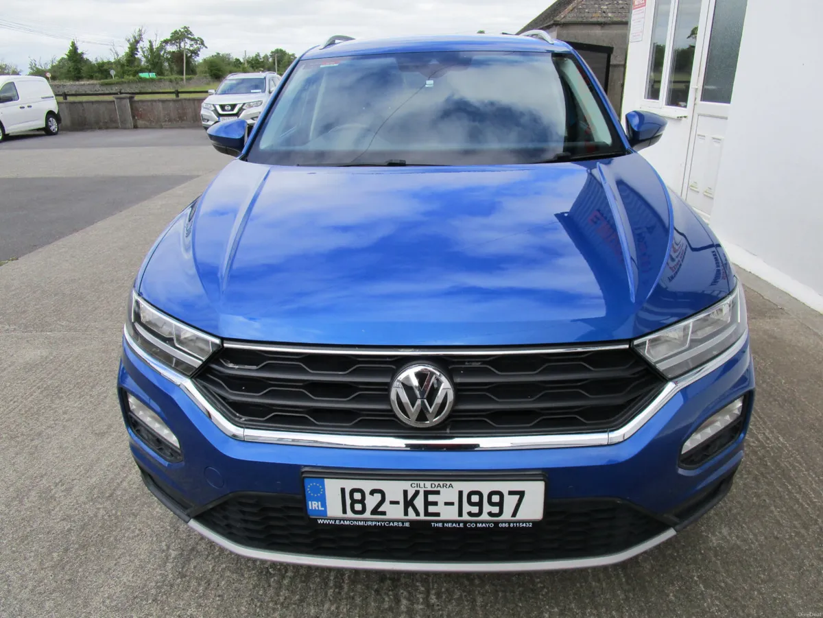 Volkswagen T-Roc 2018 - Image 2