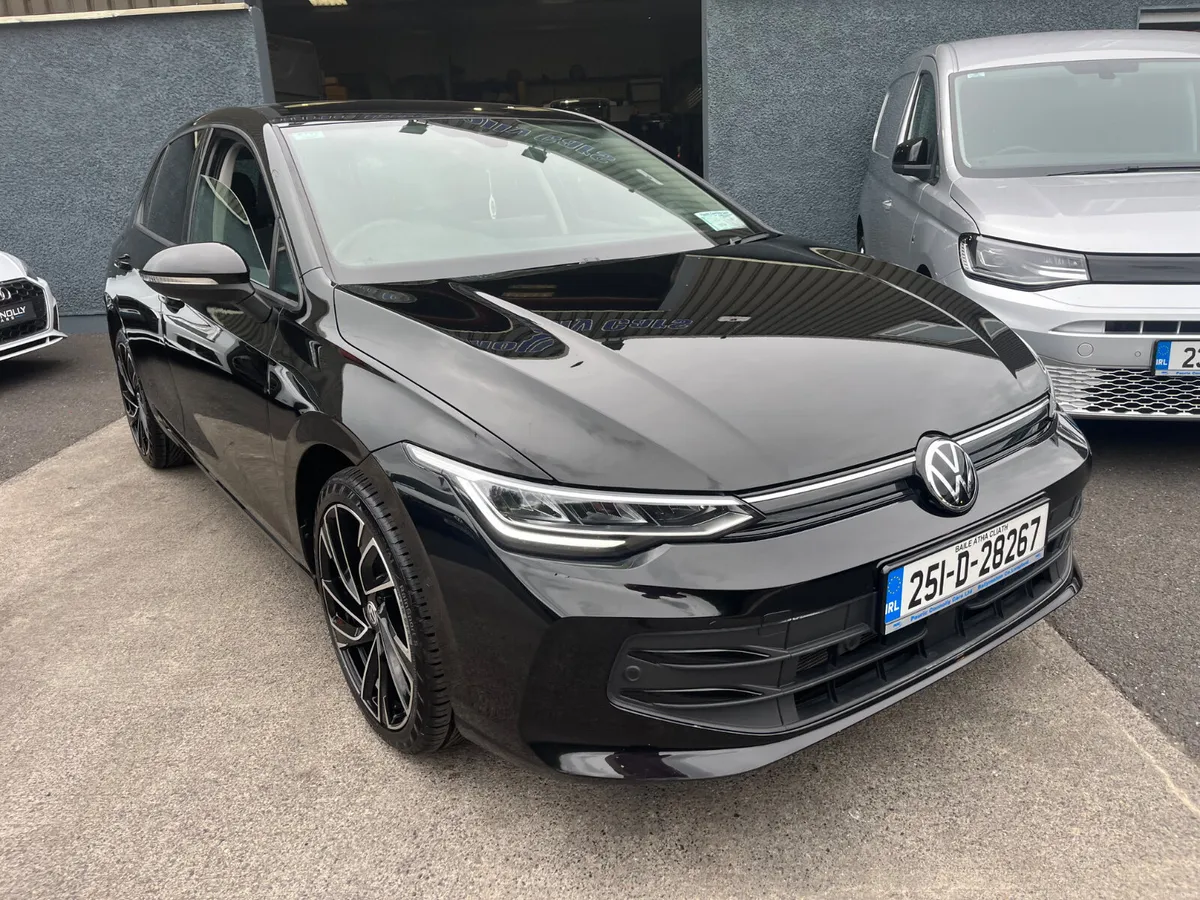 Volkswagen Golf 2025**Very nice car** - Image 3