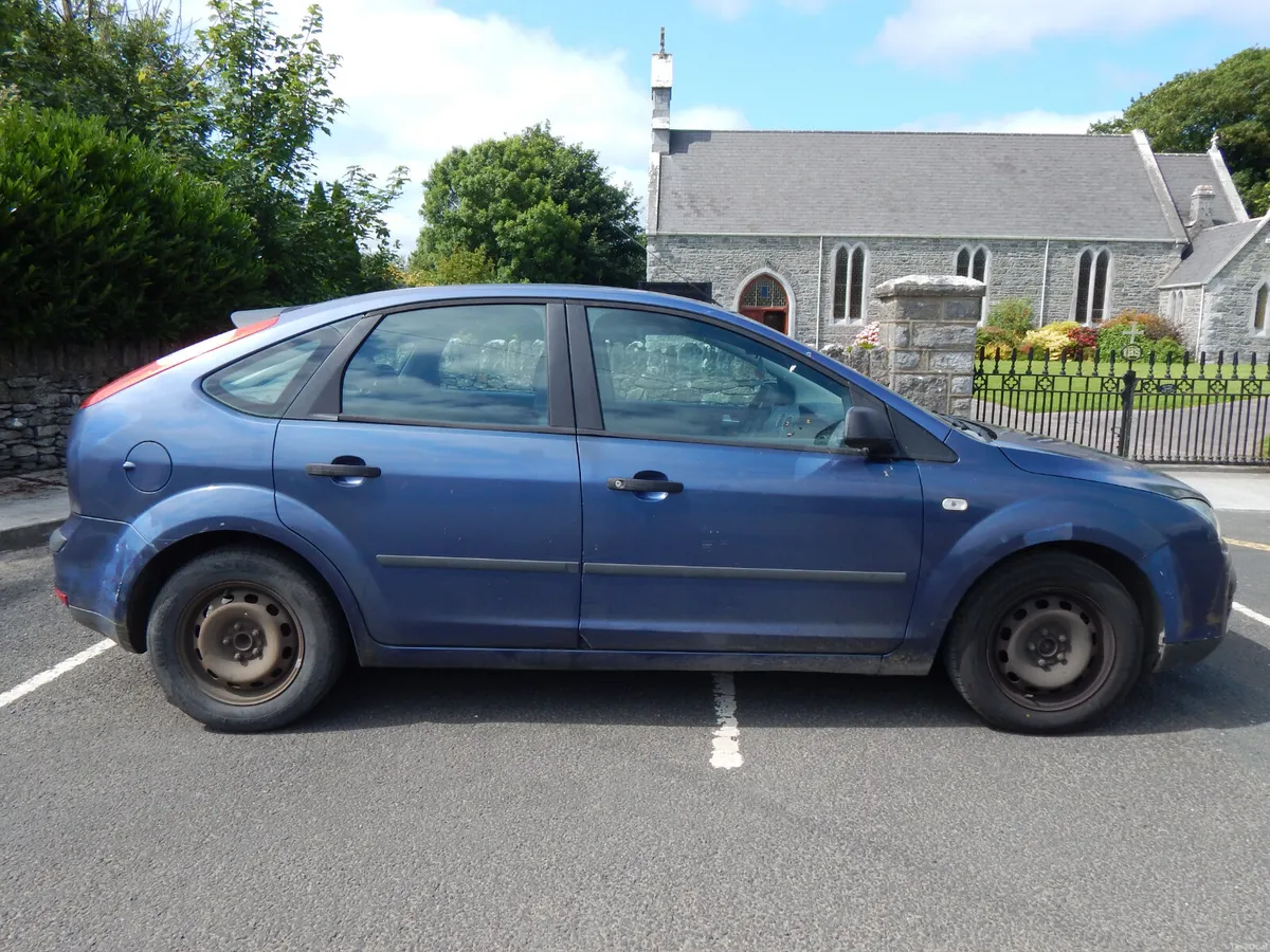2005 Ford Focus Tax & Test 09/26 - Image 2