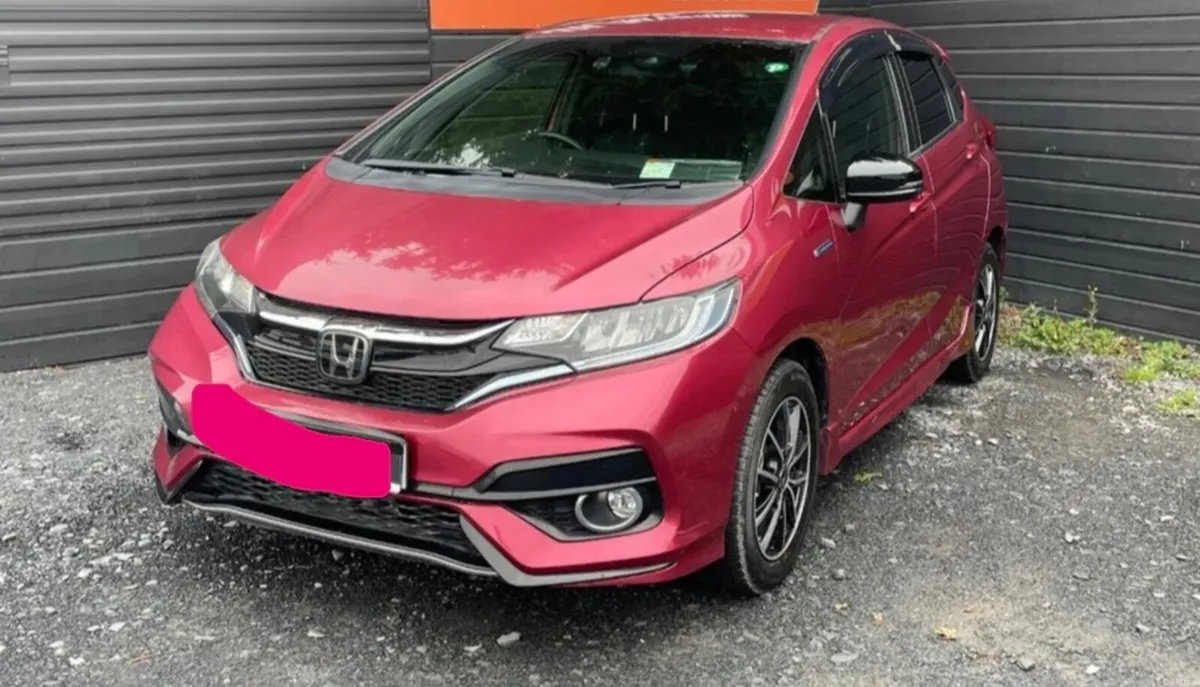 2017 Honda Fit 1.5. Low mileage (28k) - Upgraded - Image 1
