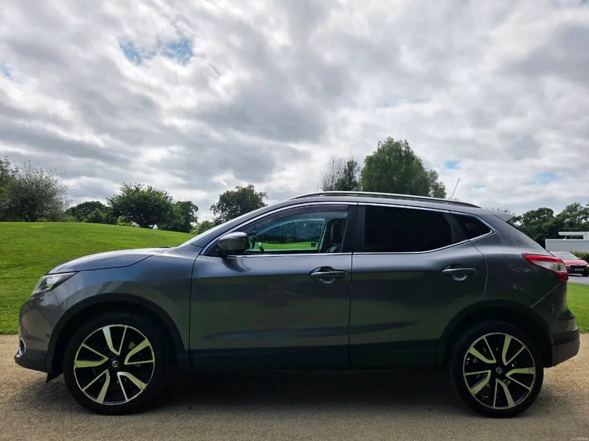 2016 NISSAN QASHQAI NTEC PAN ROOF - Image 1