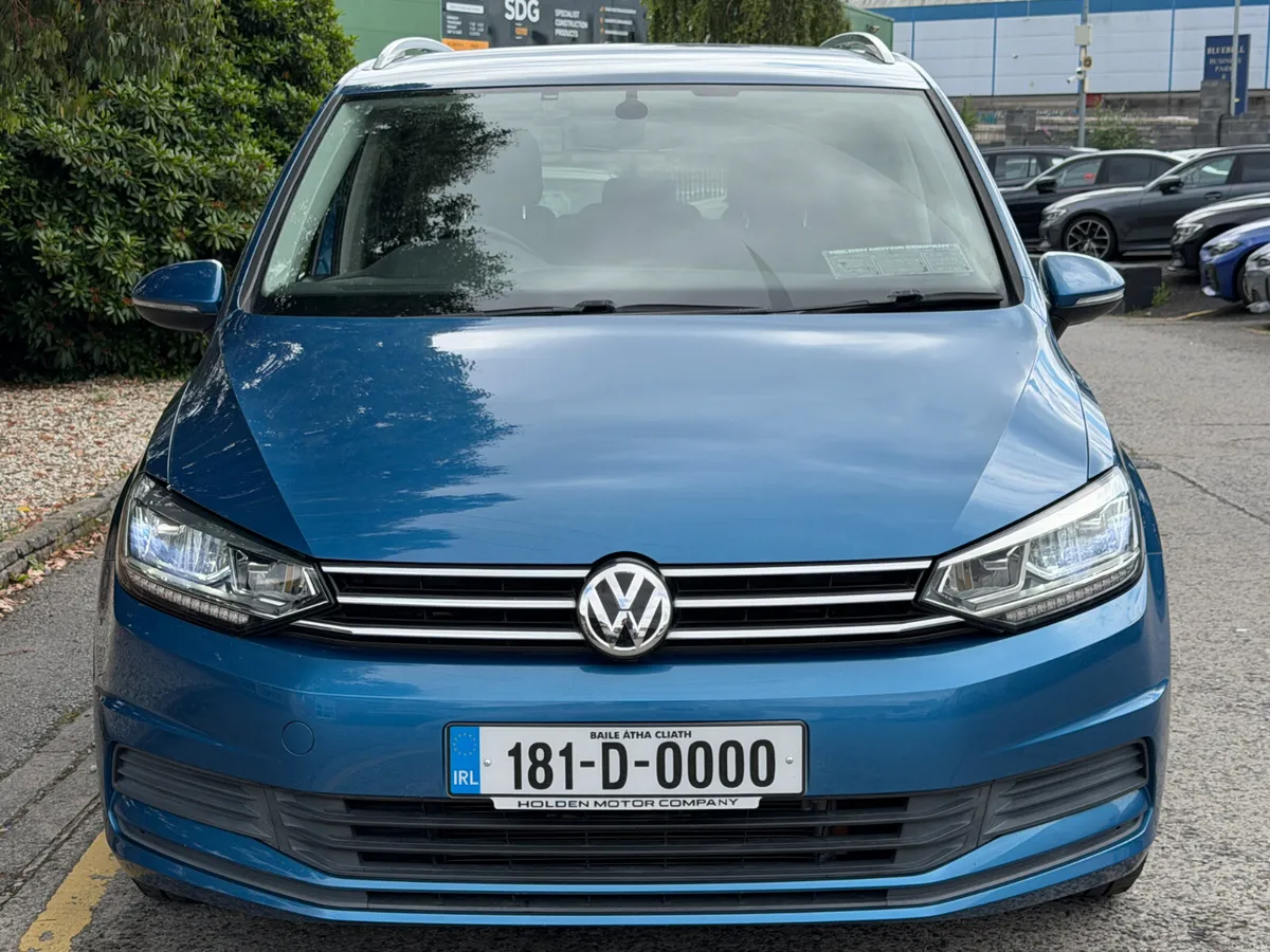 2018 Volkswagen Touran. 7 SEATS - Image 4