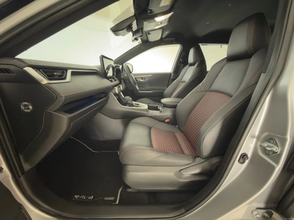 Toyota RAV4 Sport Plug-In Hybrid - Image 6