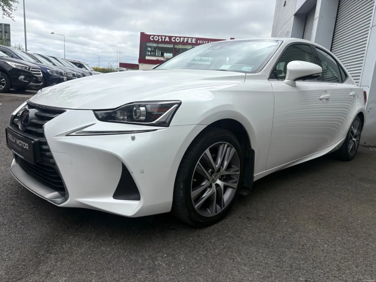 Lexus IS LUXURY MY18 4DR AUTO - Image 3