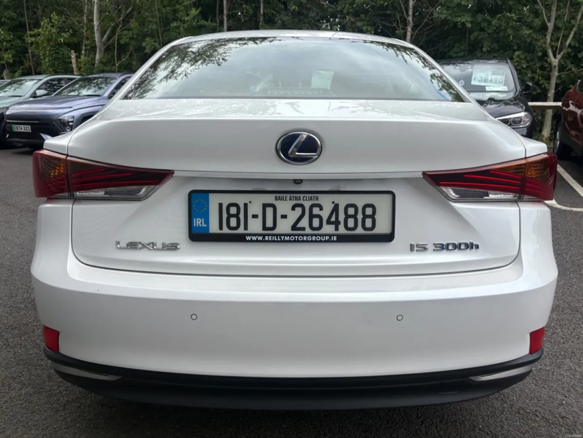 Lexus IS LUXURY MY18 4DR AUTO - Image 6