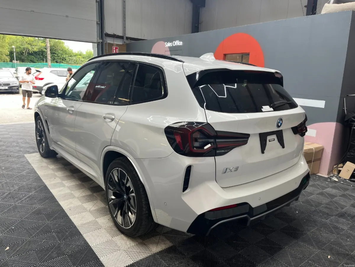 BMW iX3 2023 BMW IX3 M-SPORT AUTOMATIC / CRUISE CO - Image 4