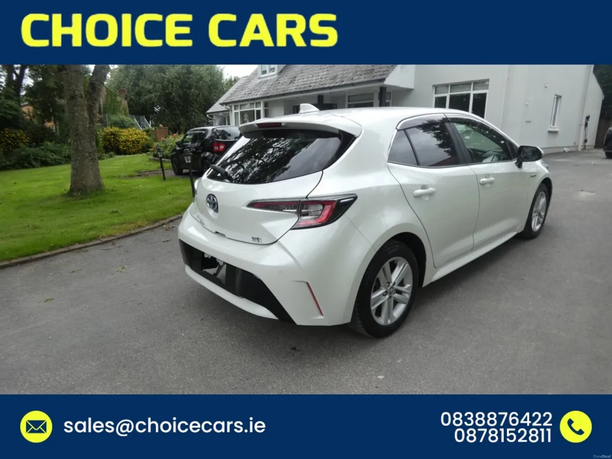Toyota Corolla SPORT 1.8 AUTO HYBRID - Image 5