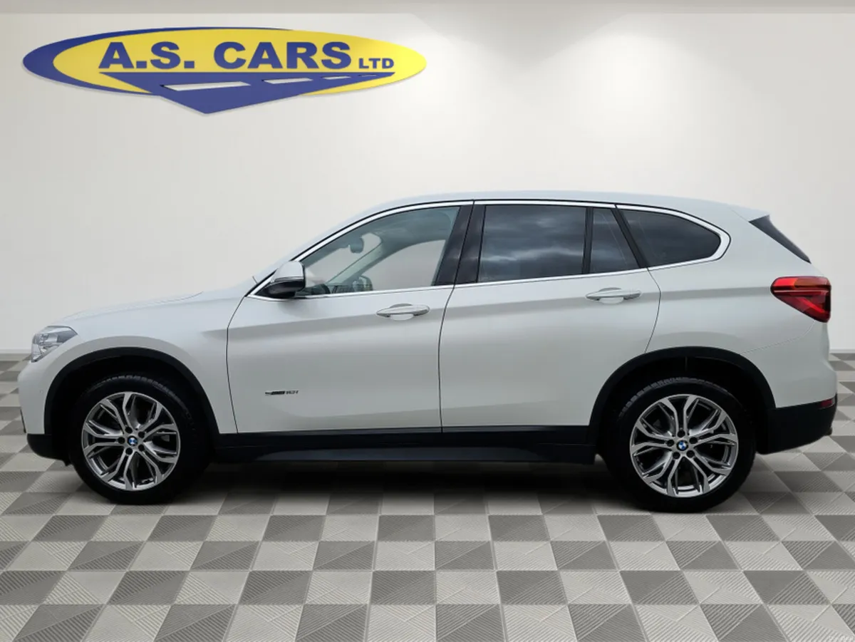 BMW X1 1.5L AUTO ** FULL BEIGE LEATHER  ** ELECTRI - Image 6