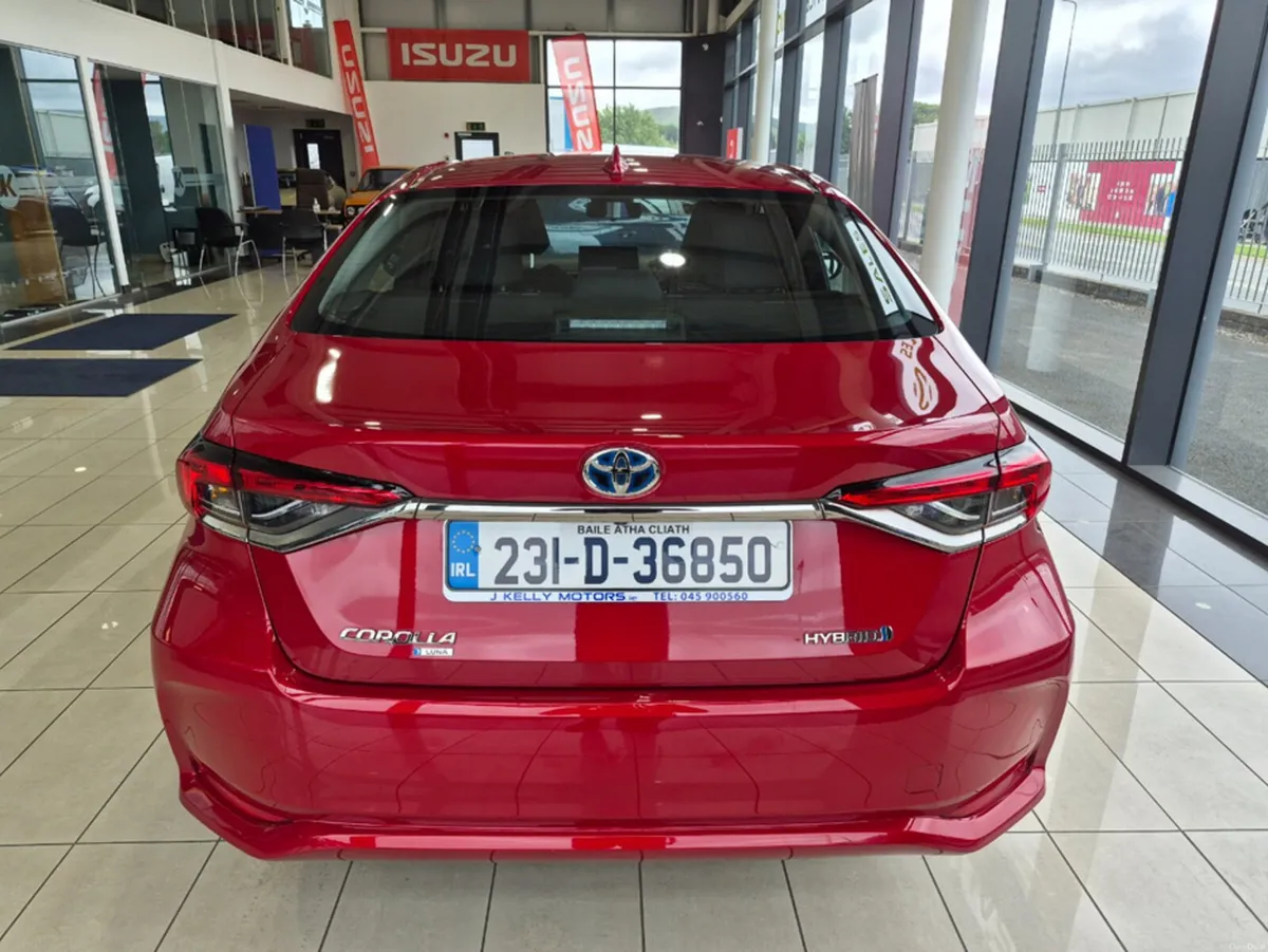 Toyota Corolla LUNA SALOON 4DR AUTO - Image 6
