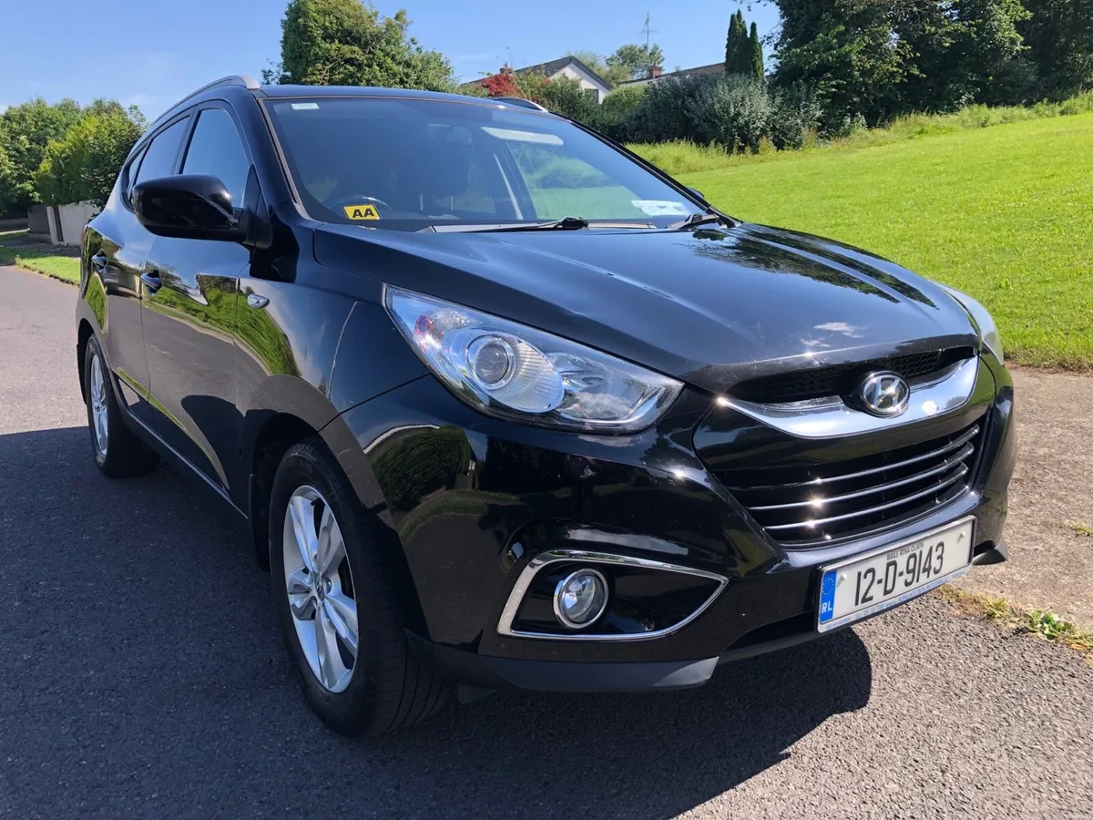 Hyundai ix35 Crossover Automatic 4/4 - Image 3