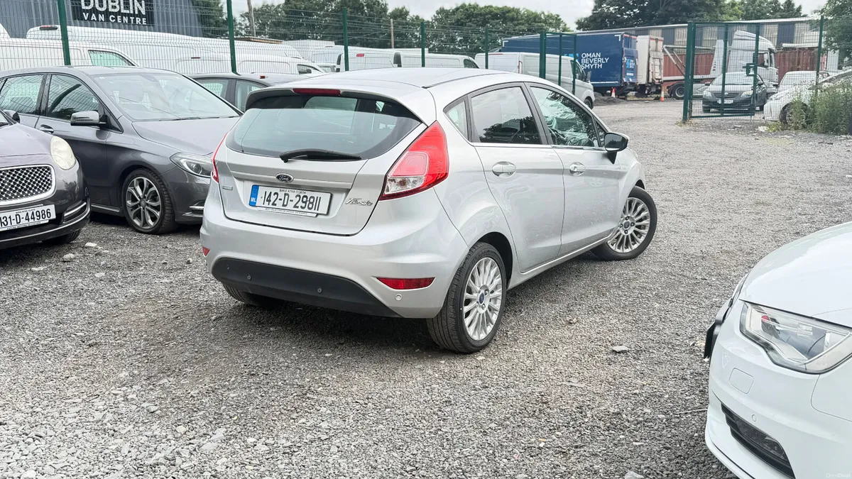 Ford Fiesta 2014 Low Mileage - Image 5
