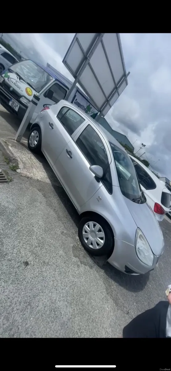 2010 Opel corsa - Image 1