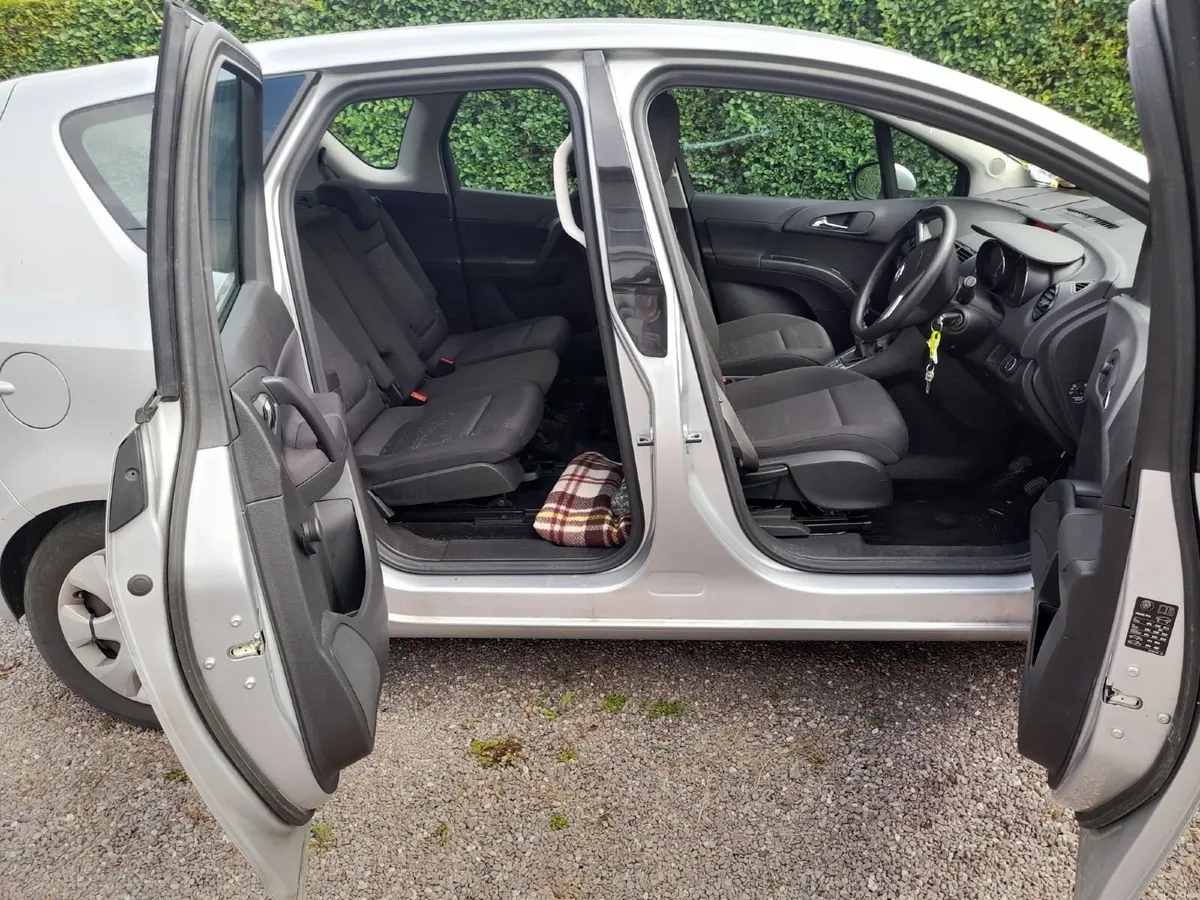 Opel Meriva 2015 - Image 2