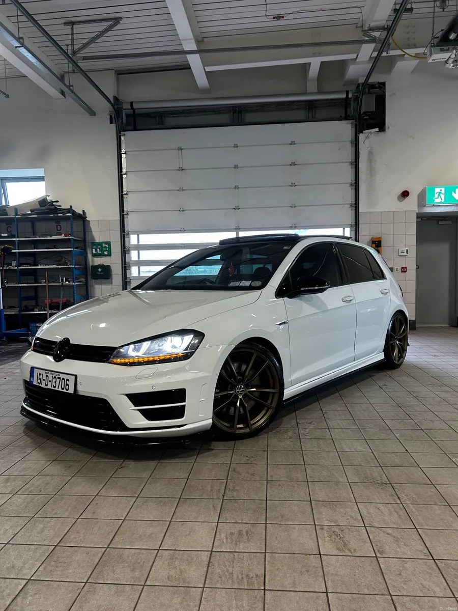 Golf R - Image 2