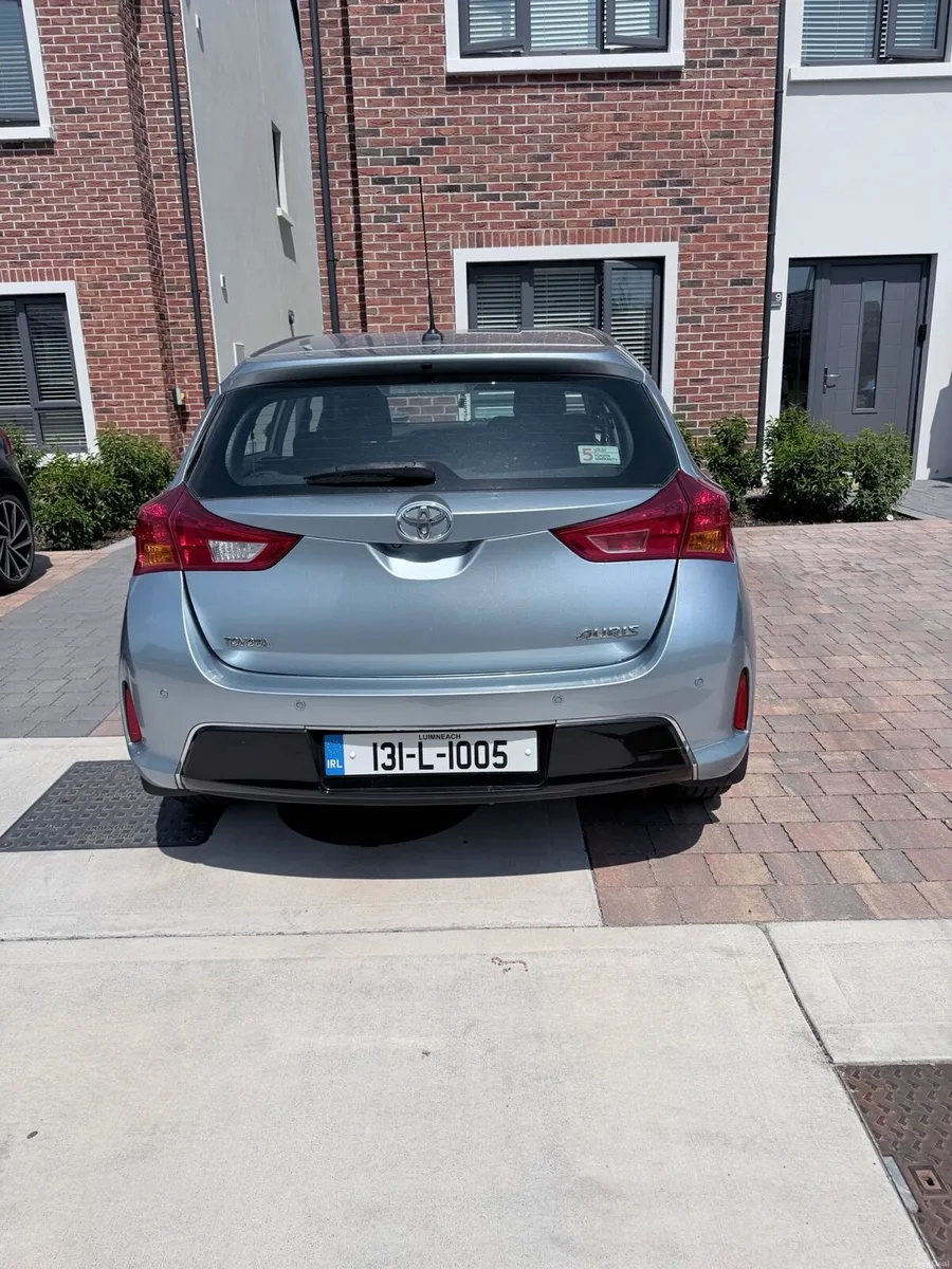 Toyota Auris 1.33 petrol Luna - Image 4