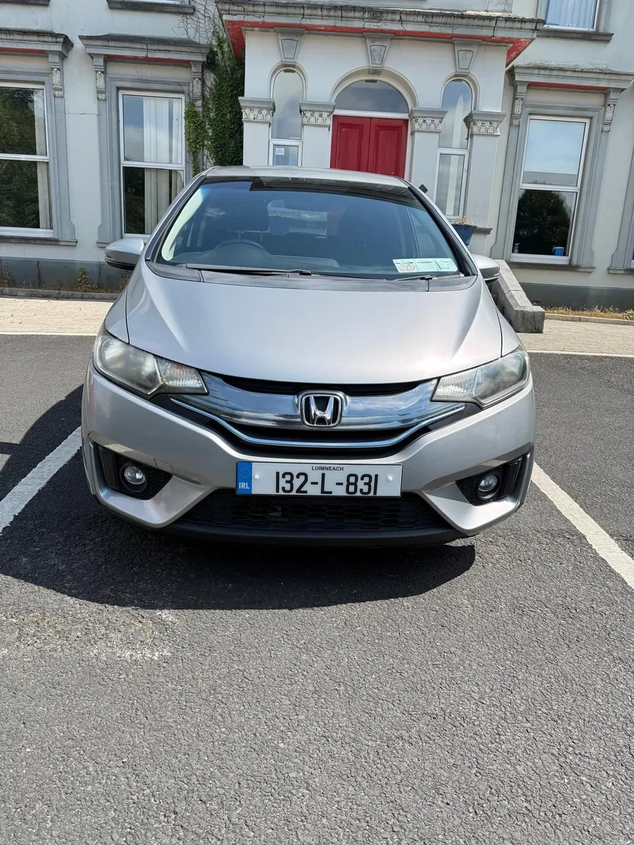 Honda fit hybird 1.5 automatic Low km Car , - Image 1