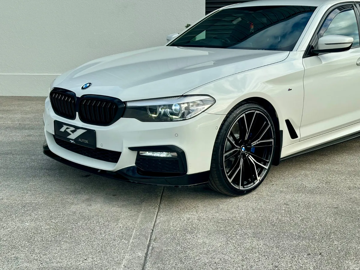 2017 BMW 520D MSPORT MPERFORMANCE - Image 4