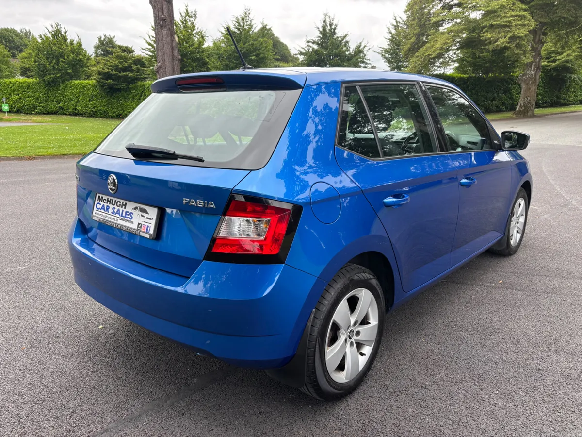 Skoda Fabia 2017 - Image 5