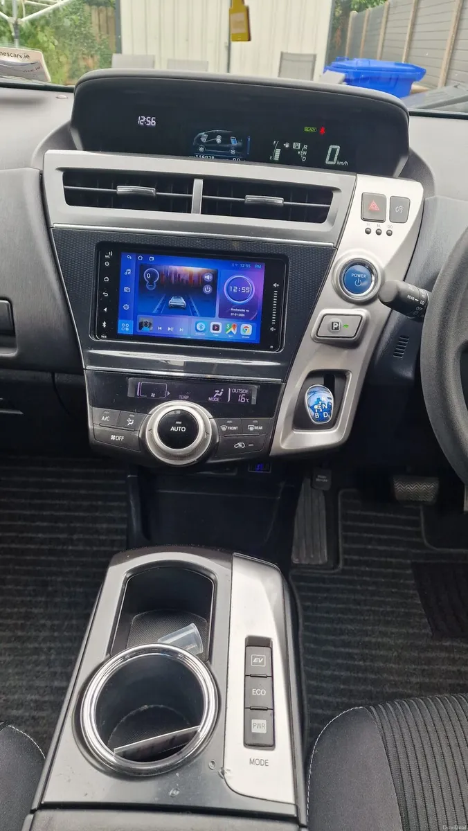 TOYOTA PRIUS 7 SEATER - Image 4
