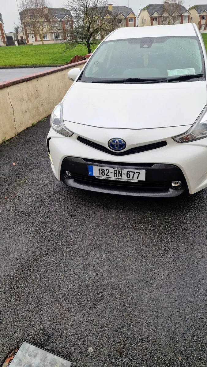 TOYOTA PRIUS 7 SEATER - Image 1