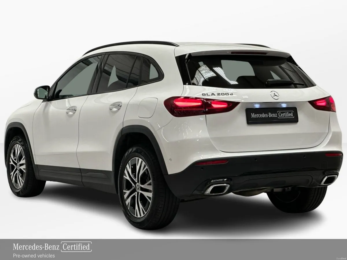 Mercedes-Benz GLA GLA200 D Progressive Line + - Image 4