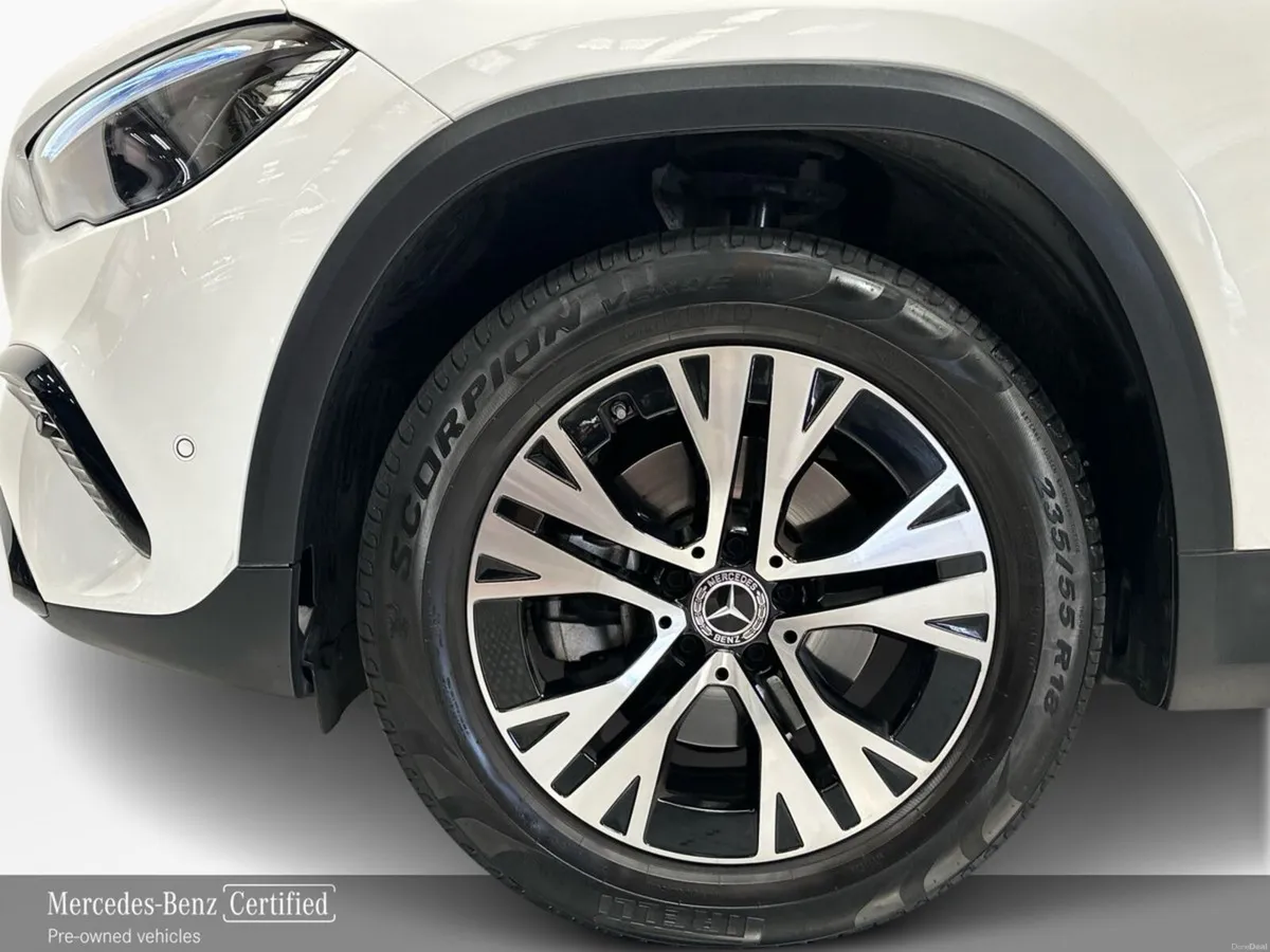 Mercedes-Benz GLA GLA200 D Progressive Line + - Image 5
