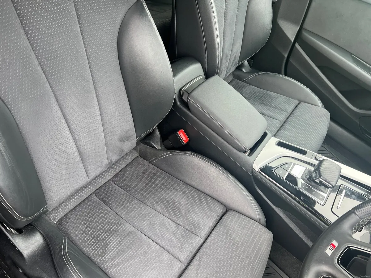Audi A4 2023 - Image 4