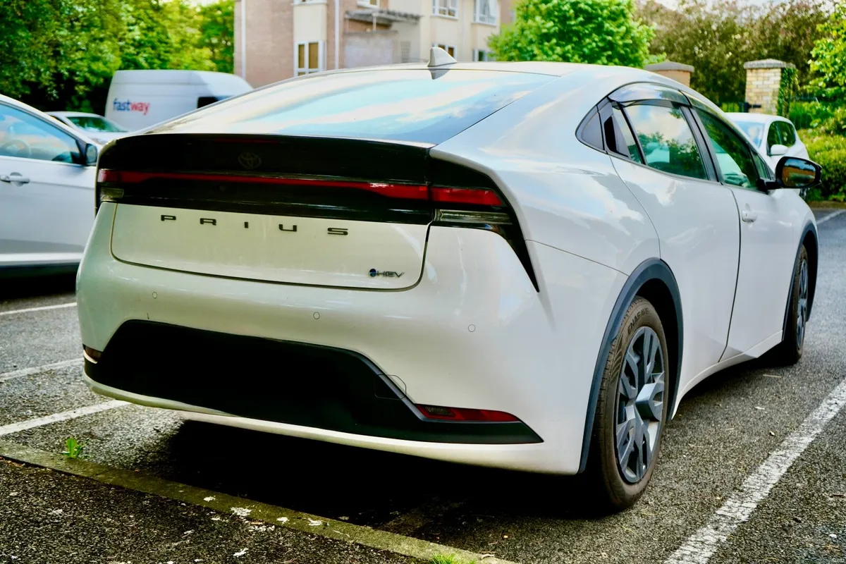 Toyota Prius 2024 - Image 6