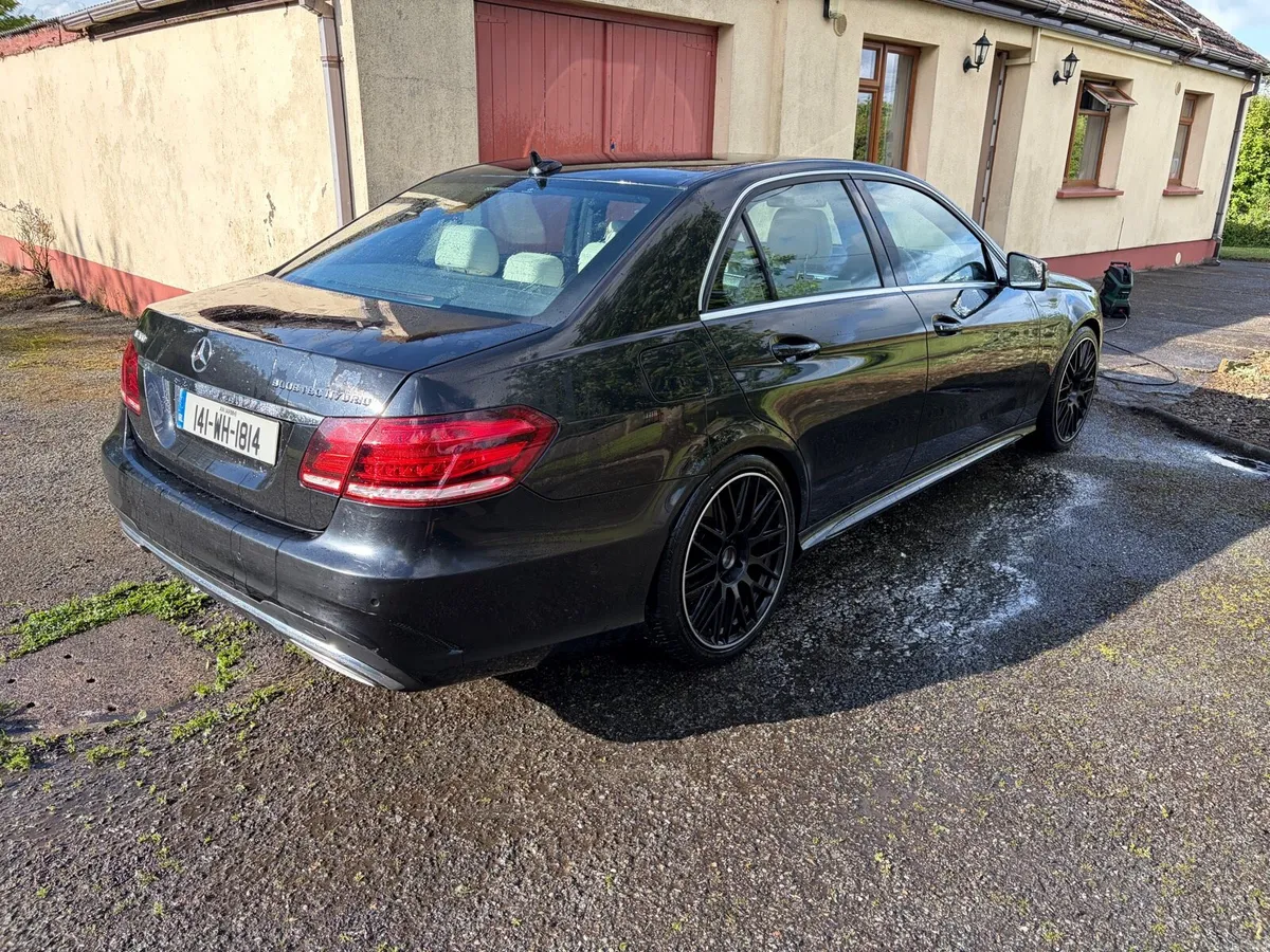 Mercedes w212 E300 hybrid - Image 3