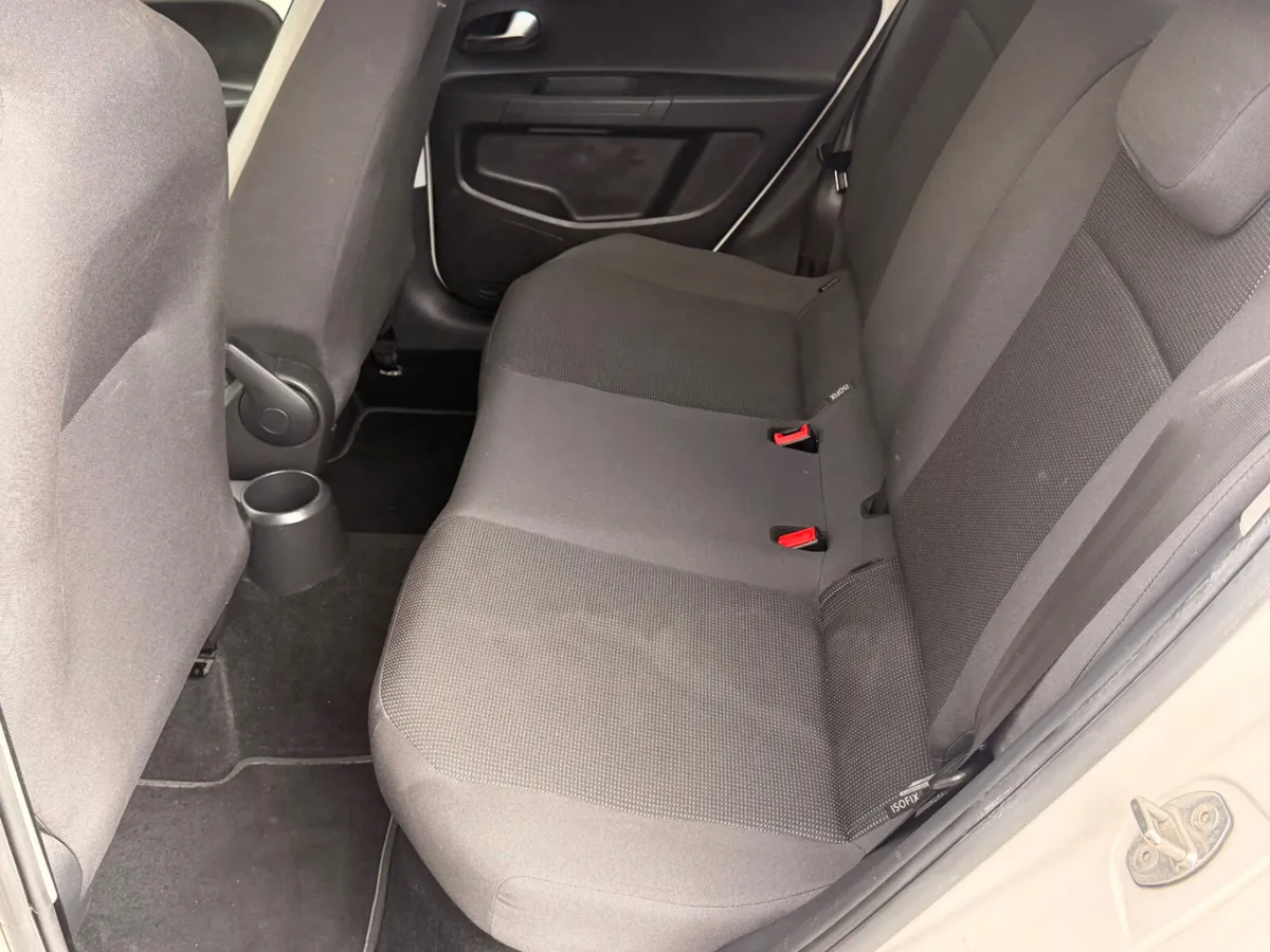 Volkswagen up 2017  1.0 Automatic - Image 5
