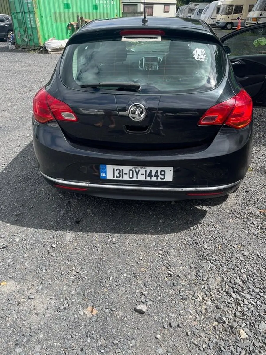 2013 Vauxhall Astra - Image 2