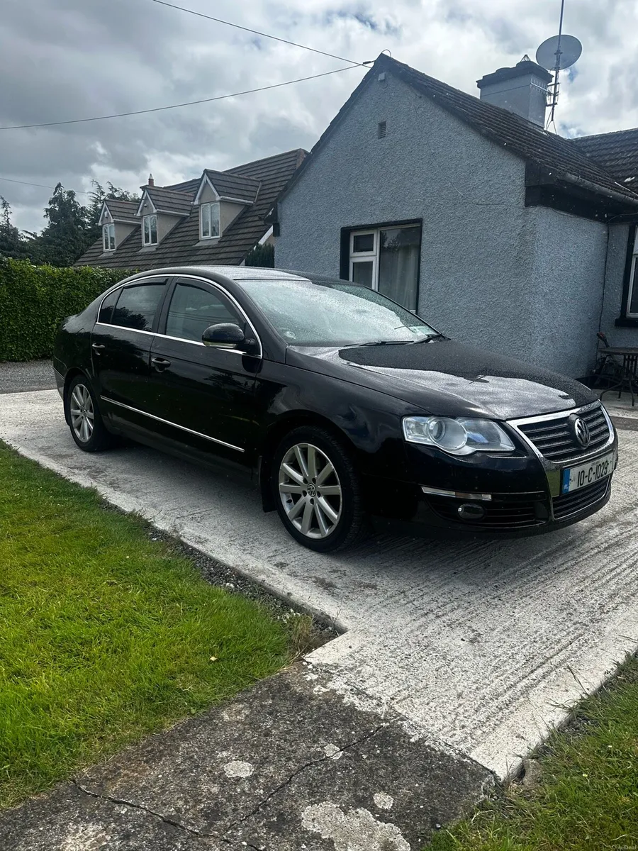 Volkswagen Passat - Image 2