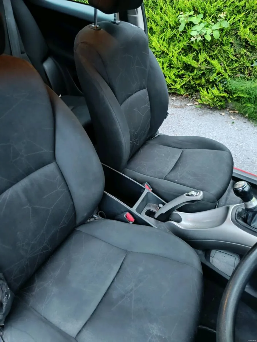 Toyota Auris - Image 6