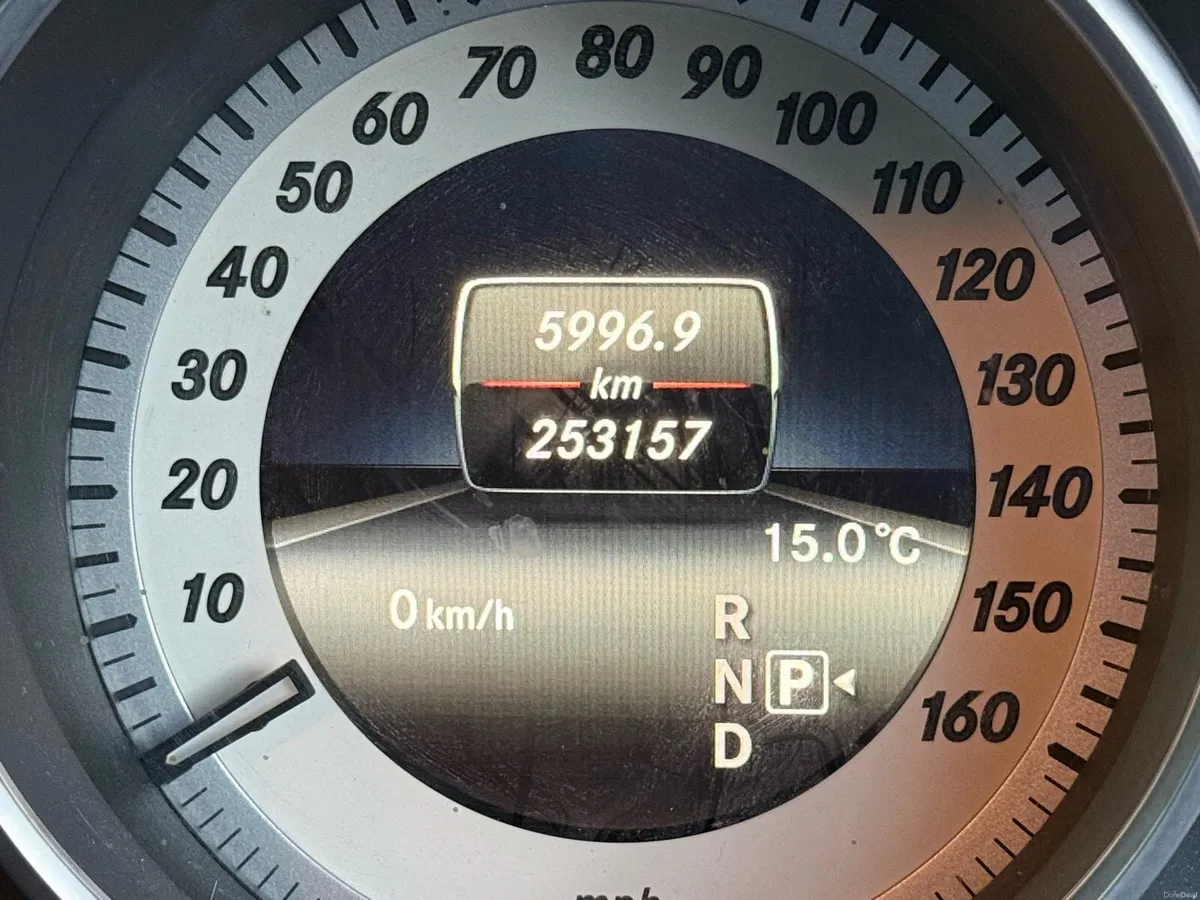 Mercedes E250 - Image 5