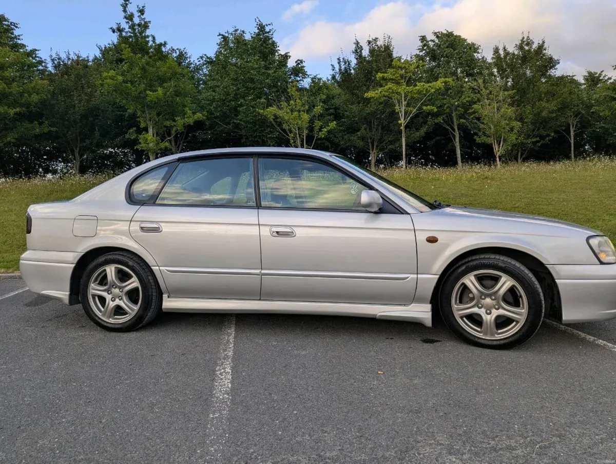 Subaru Legacy B4 (only 79km) - Image 3