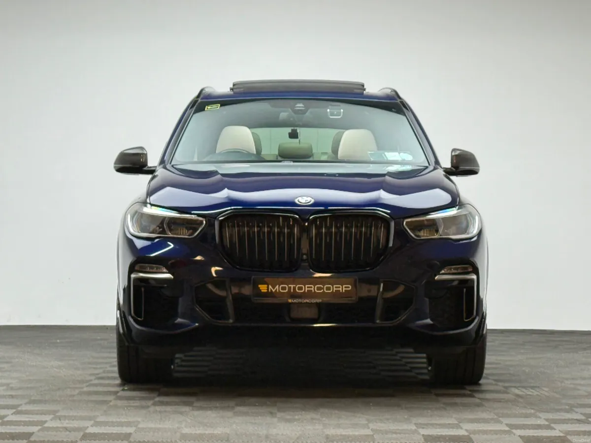 BMW X5 M50D 7 SEATER *HUGE SPEC* - Image 2