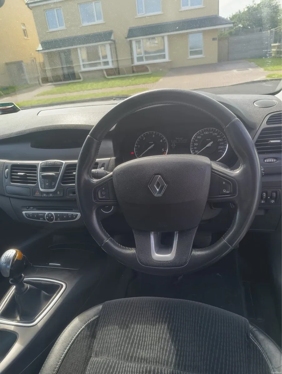 Renault Laguna - Image 6