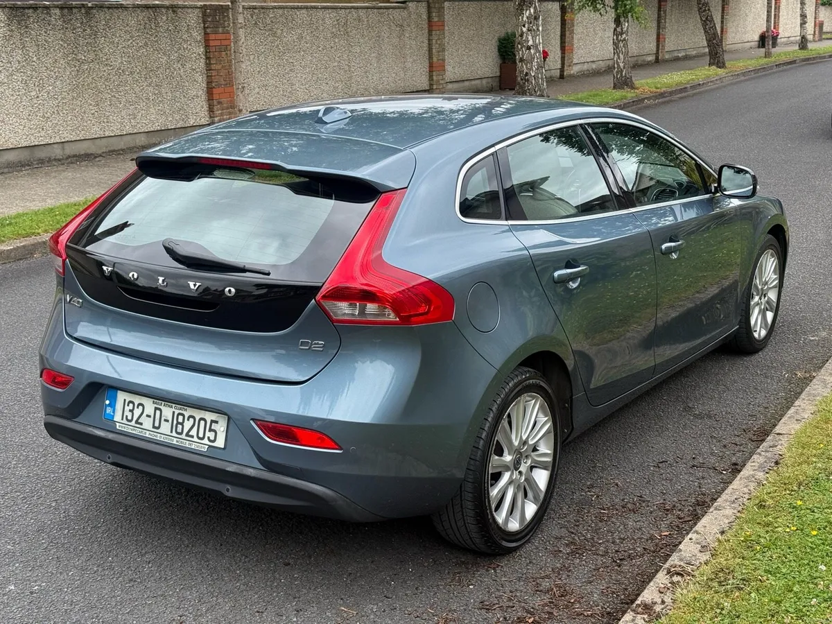 132 Volvo V40 Auto ONLY 83k kms NEW NCT 06/27 - Image 5