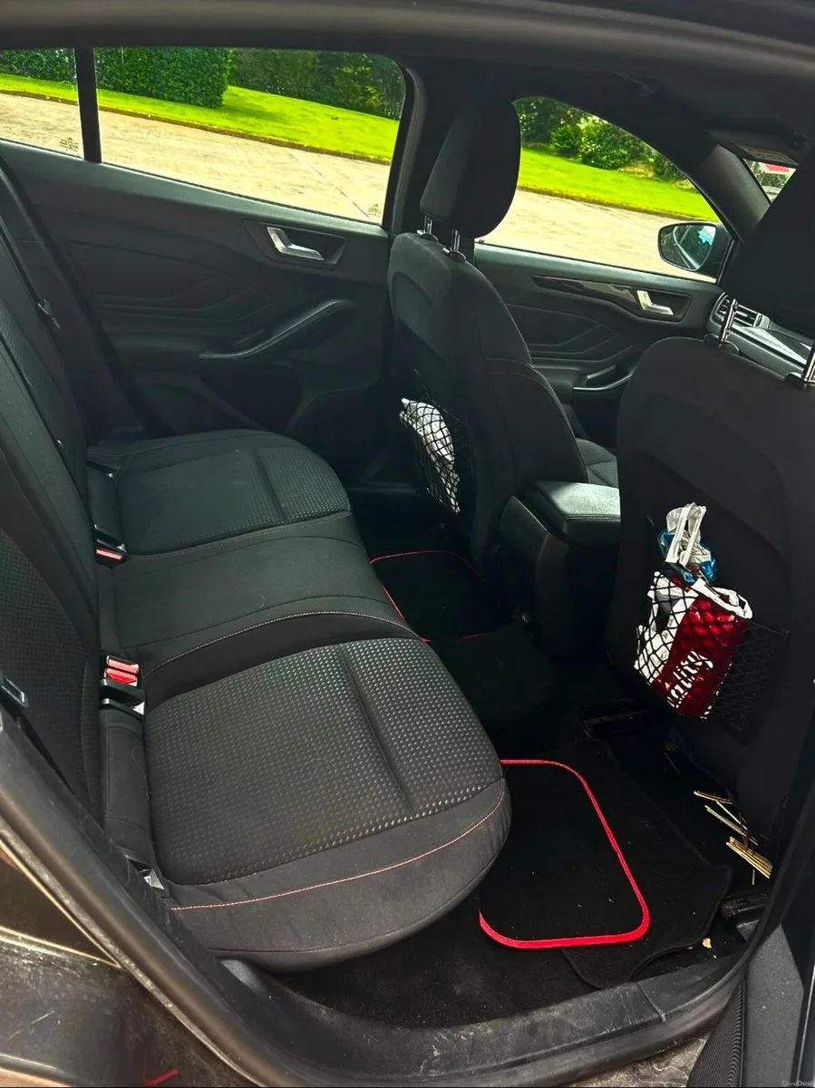 Ford Focus 2019 - Image 4