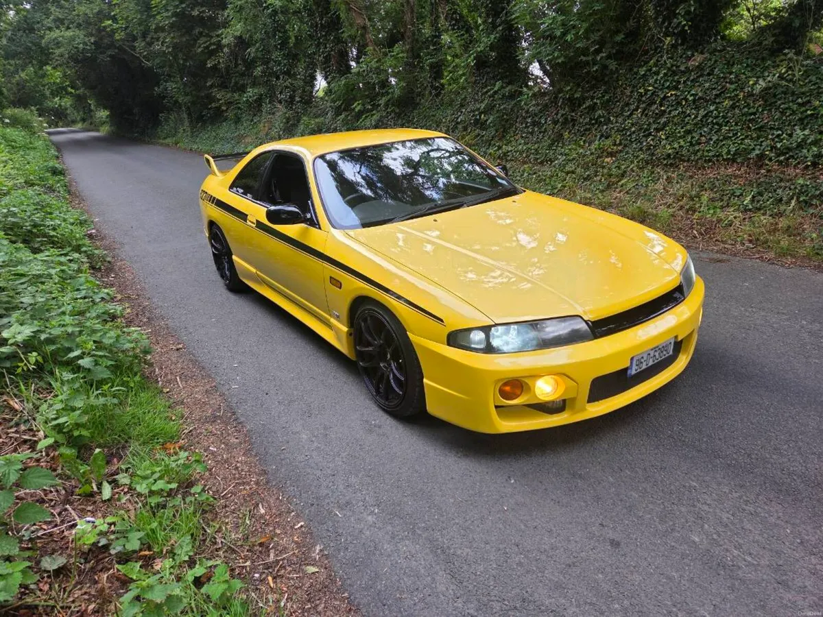 Nissan Skyline - Image 4
