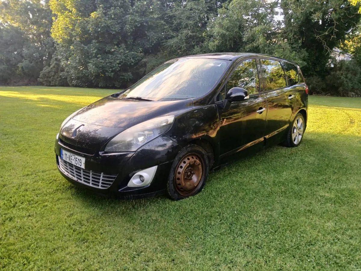 RENAULT GRAND SCÉNIC 7 SEATER AUTO DIESEL - Image 4